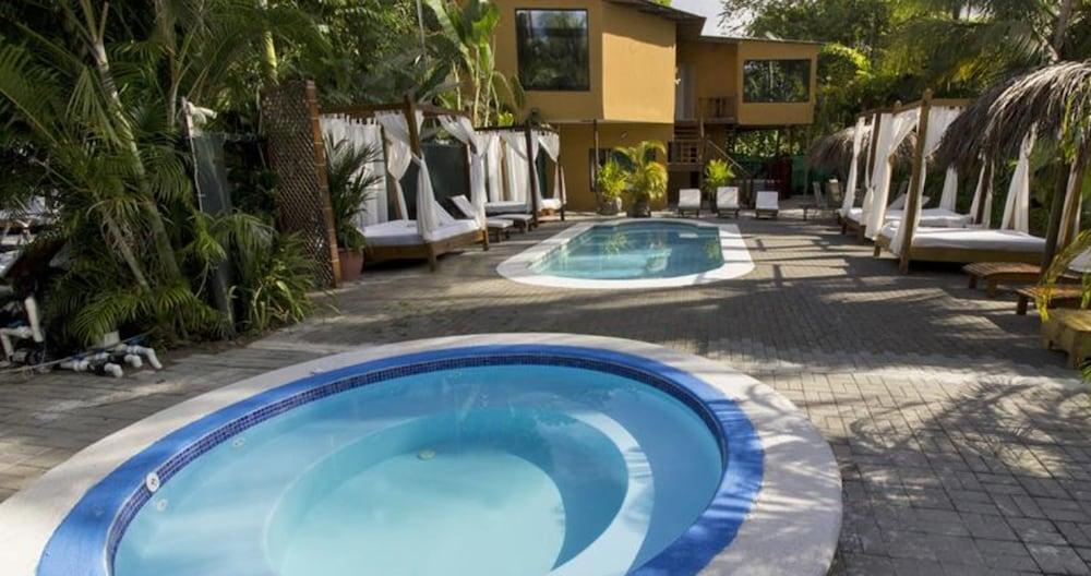 Copacabana Hotel And Suites (Adults Only) Jacó Exterior foto